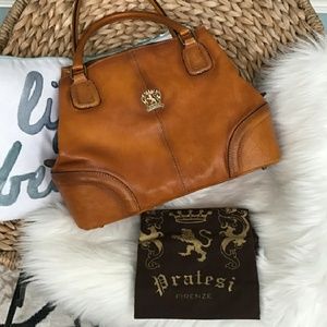 Last $$ ⬇️⬇️Beautiful pratesi Italian leather bag